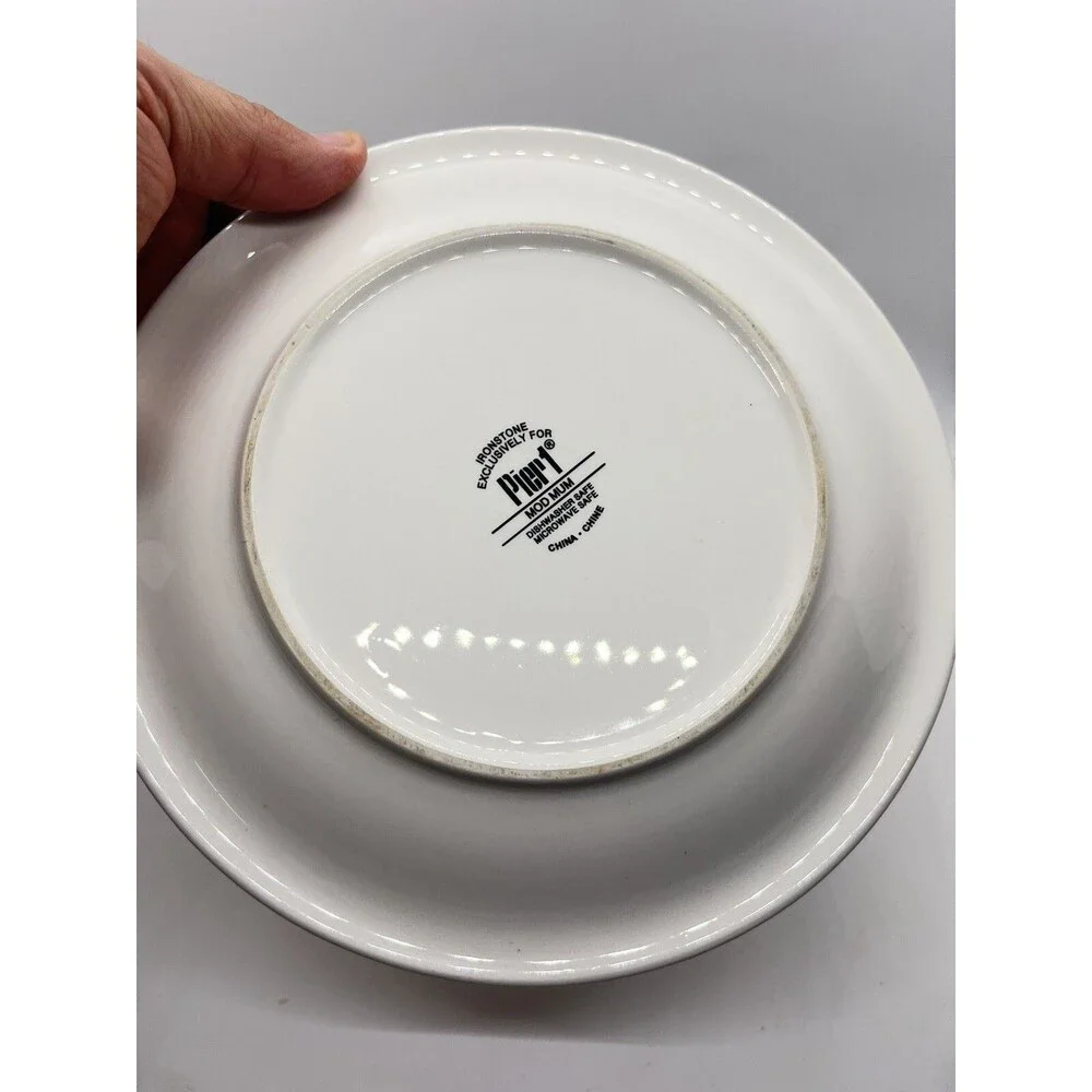 Pier 1 Mod Mum 8' Dessert Salad Plate Red Flower Black White